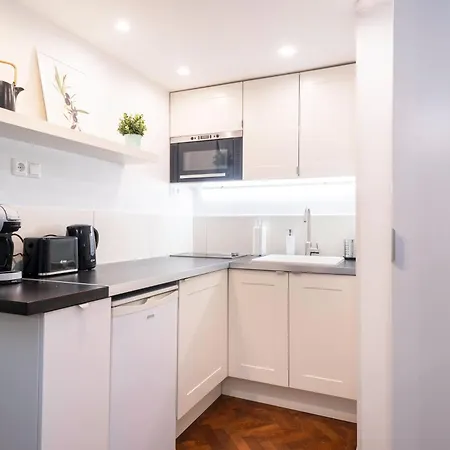 Amethyst - Kadar Budapest